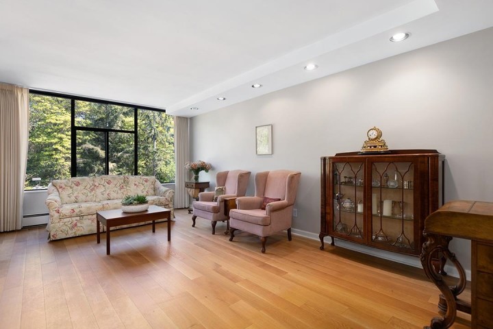 Photo 6 at 309 - 4101 Yew Street, Quilchena, Vancouver West
