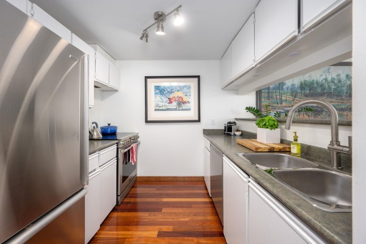Photo 13 at 607 - 1508 Mariner Walk, False Creek, Vancouver West