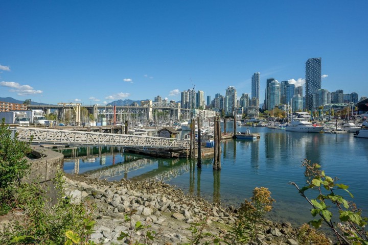 Photo 31 at 508 - 1508 Mariner Walk, False Creek, Vancouver West