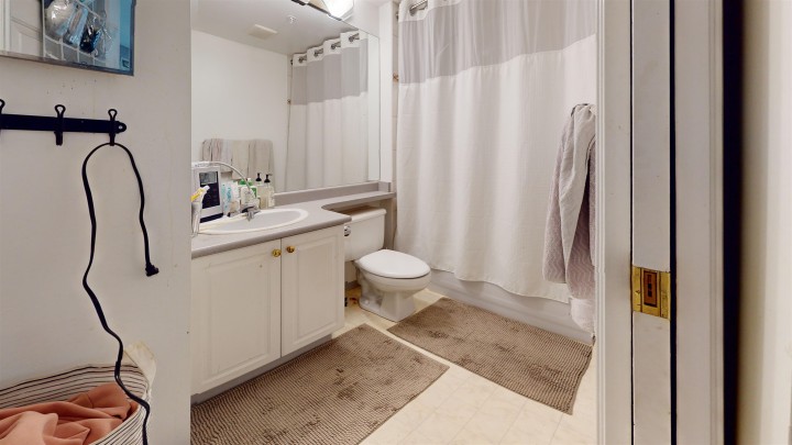 Photo 7 at 309 - 2677 E Broadway, Renfrew VE, Vancouver East