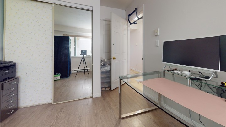 Photo 8 at 309 - 2677 E Broadway, Renfrew VE, Vancouver East