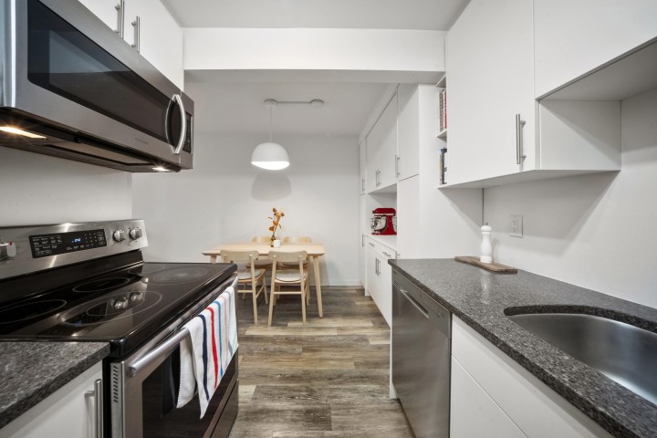 Photo 14 at 209 - 975 W 13th Avenue, Fairview VW, Vancouver West