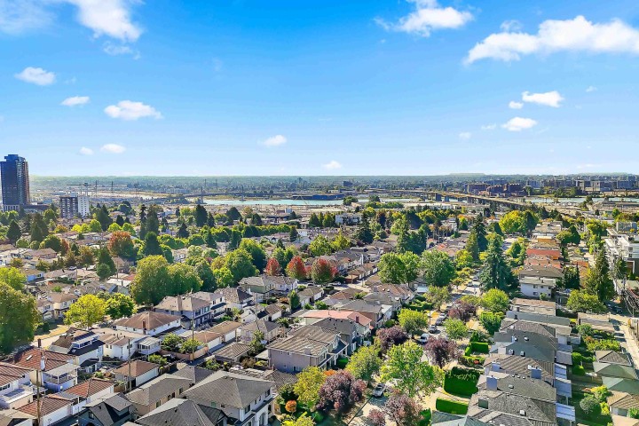 Photo 5 at 604 - 8080 Oak Street, Marpole, Vancouver West