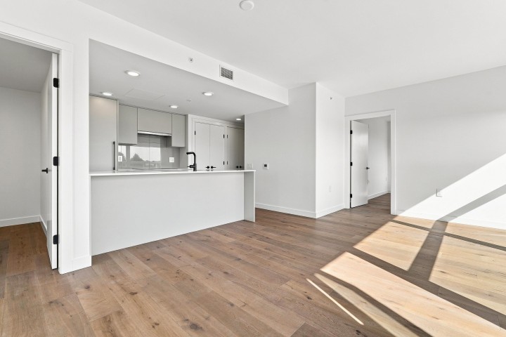 Photo 15 at 604 - 8080 Oak Street, Marpole, Vancouver West