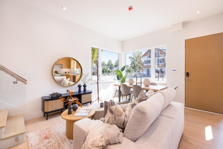 Photo 9 at 1 - 2995 Adanac Street, Renfrew VE, Vancouver East