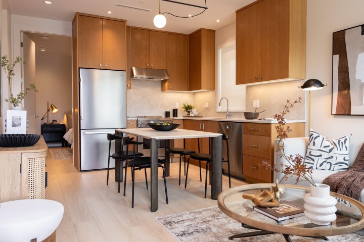 Photo 2 at 2 - 2995 Adanac Street, Renfrew VE, Vancouver East