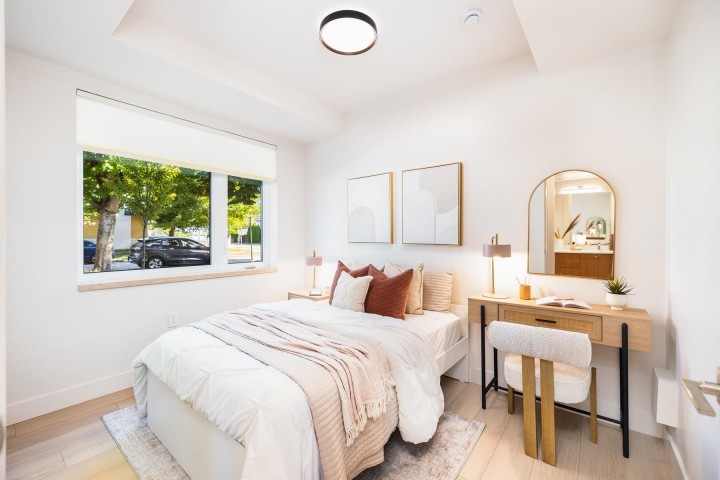 Photo 12 at 2 - 2995 Adanac Street, Renfrew VE, Vancouver East