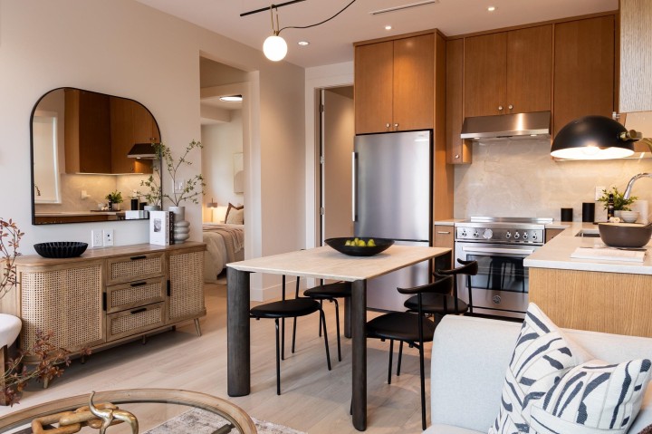 Photo 3 at 2 - 2995 Adanac Street, Renfrew VE, Vancouver East