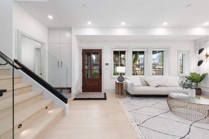 Photo 6 at 1 - 375 E 33rd Avenue, Main, Vancouver East