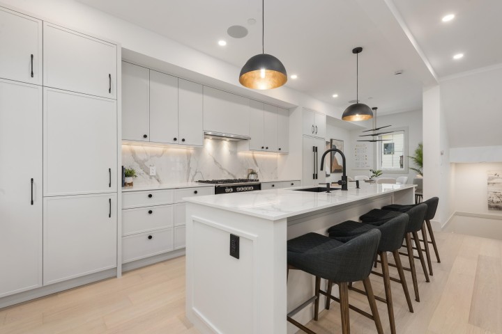 Photo 7 at 1 - 375 E 33rd Avenue, Main, Vancouver East