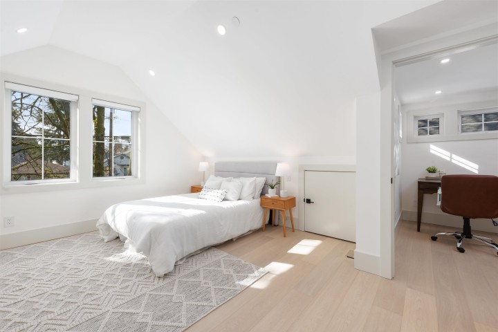 Photo 11 at 1 - 375 E 33rd Avenue, Main, Vancouver East