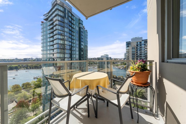 Photo 13 at 2002 - 1408 Strathmore Mews, Yaletown, Vancouver West