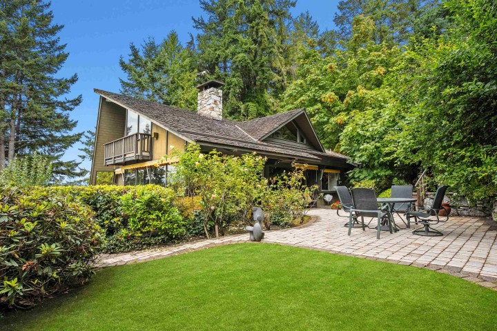 Photo 2 at 6035 Eagleridge Drive, Eagleridge, West Vancouver