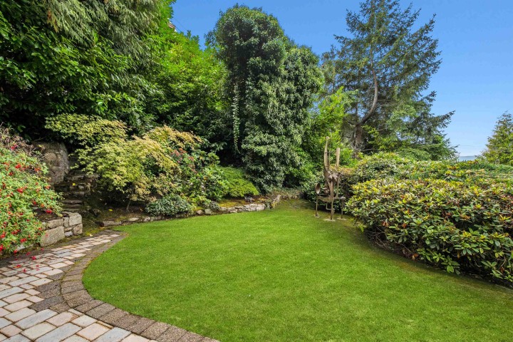 Photo 4 at 6035 Eagleridge Drive, Eagleridge, West Vancouver