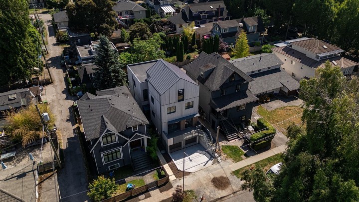 Photo 34 at 1 - 60 E 17th Avenue, Main, Vancouver East