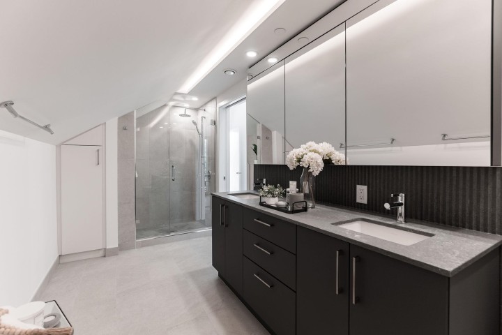 Photo 18 at 1 - 60 E 17th Avenue, Main, Vancouver East