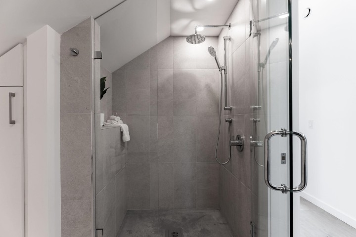 Photo 19 at 1 - 60 E 17th Avenue, Main, Vancouver East
