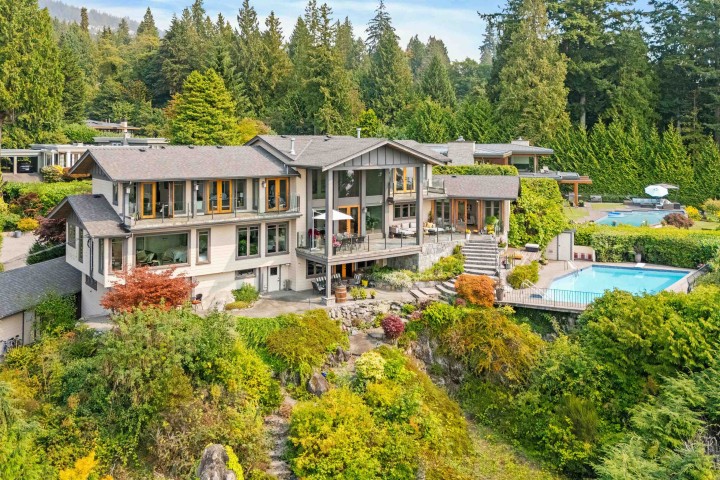 Photo 2 at 1408 31st Street, Altamont, West Vancouver