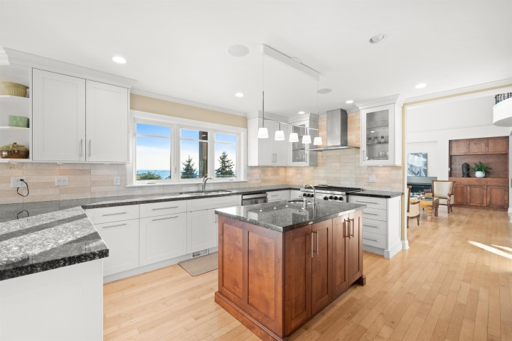 Photo 6 at 1408 31st Street, Altamont, West Vancouver