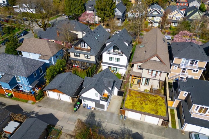 Photo 6 at 1026 E 13th Avenue, Mount Pleasant VE, Vancouver East