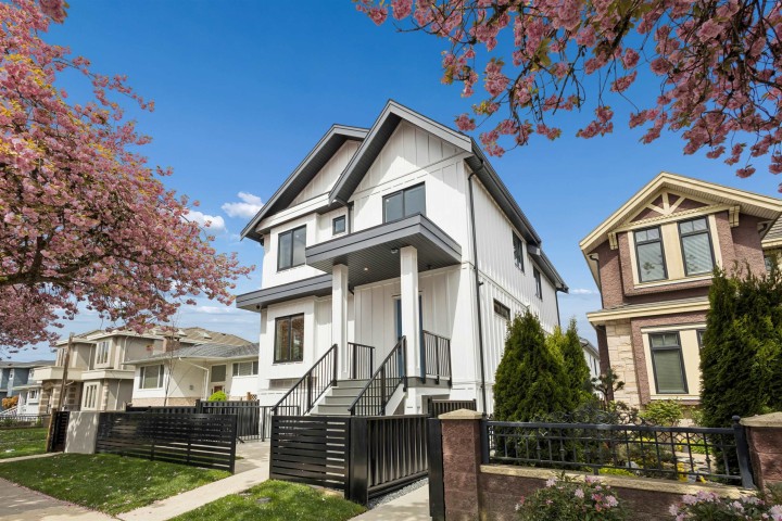 Photo 39 at 2 - 3637 E 46th Avenue, Killarney VE, Vancouver East
