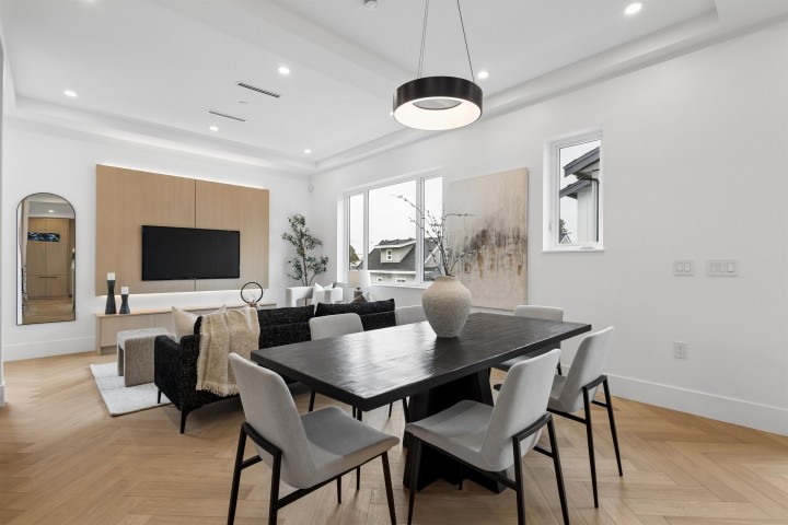 Photo 8 at 2 - 3637 E 46th Avenue, Killarney VE, Vancouver East