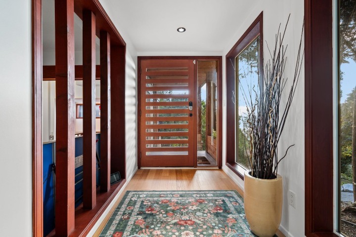 Photo 9 at 505 Upper Bayview Road, Lions Bay, West Vancouver