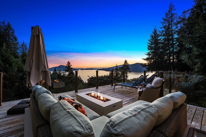 Photo 11 at 505 Upper Bayview Road, Lions Bay, West Vancouver