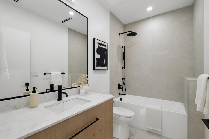 Photo 26 at 2 - 3639 E 46th Avenue, Killarney VE, Vancouver East