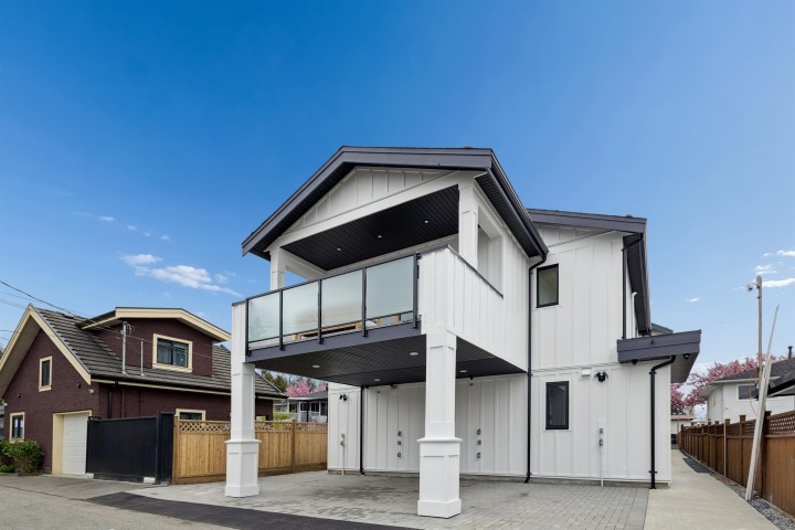 Photo 32 at 2 - 3639 E 46th Avenue, Killarney VE, Vancouver East