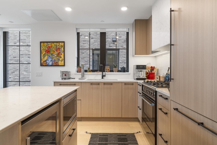 Photo 14 at 102 - 157 W King Edward, Cambie, Vancouver West
