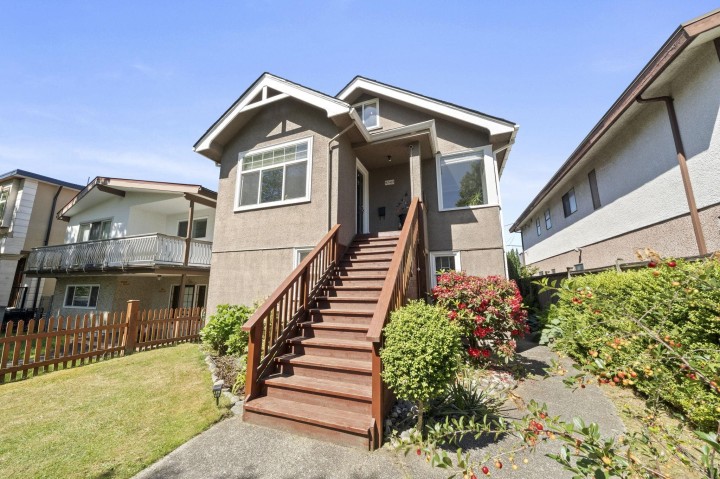 Photo 3 at 5743 St. Margarets Street, Killarney VE, Vancouver East