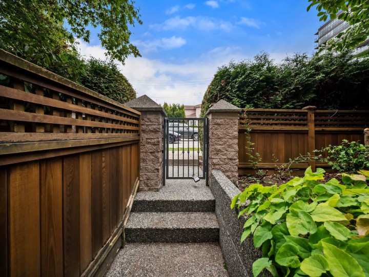 Photo 22 at 102 - 1550 Sw Marine Drive, Marpole, Vancouver West