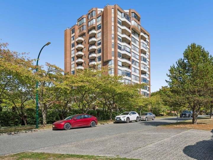 Photo 36 at 302 - 2189 W 42nd Avenue, Kerrisdale, Vancouver West
