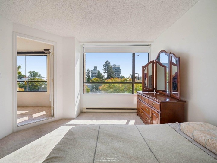 Photo 25 at 302 - 2189 W 42nd Avenue, Kerrisdale, Vancouver West
