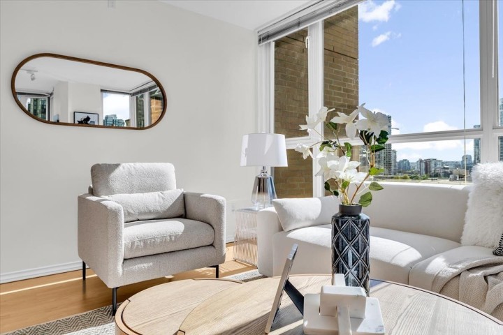 Photo 3 at 708 - 1188 Richards Street, Yaletown, Vancouver West