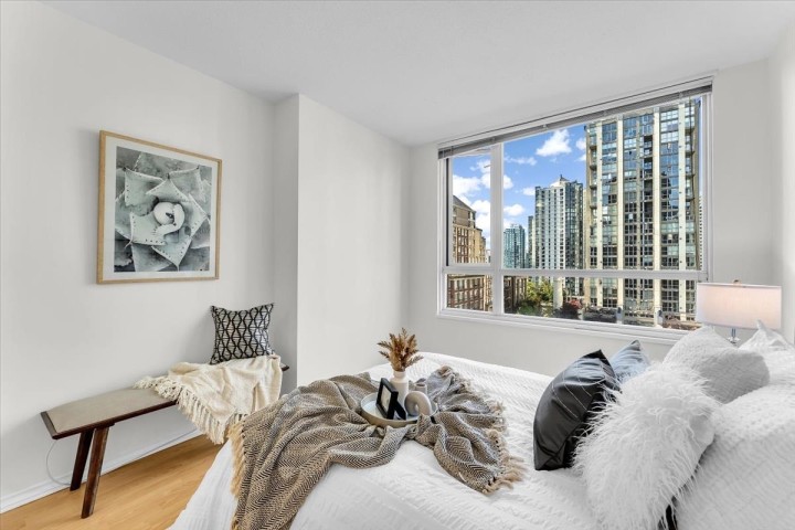 Photo 20 at 708 - 1188 Richards Street, Yaletown, Vancouver West