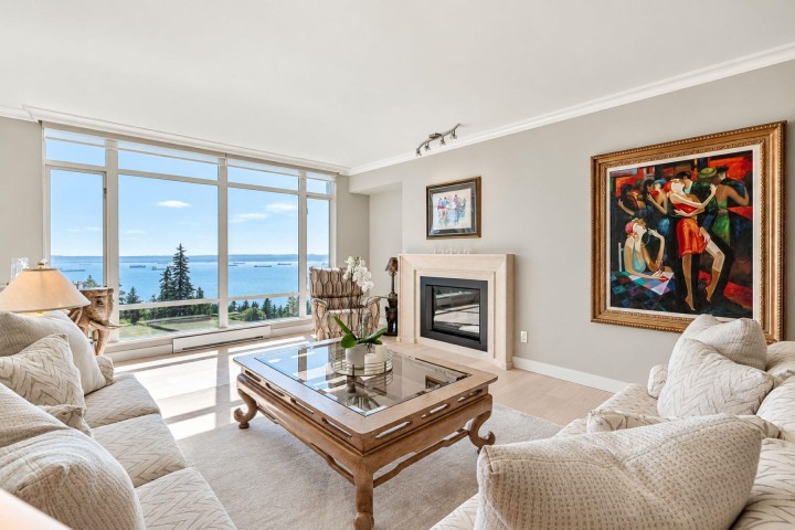 Photo 1 at 703 - 3131 Deer Ridge Drive, Deer Ridge WV, West Vancouver