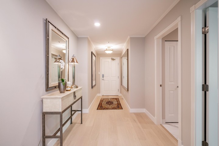 Photo 5 at 703 - 3131 Deer Ridge Drive, Deer Ridge WV, West Vancouver