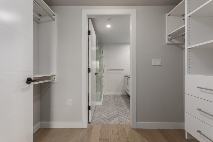 Photo 20 at 406 - 2508 Fraser Street, Mount Pleasant VE, Vancouver East