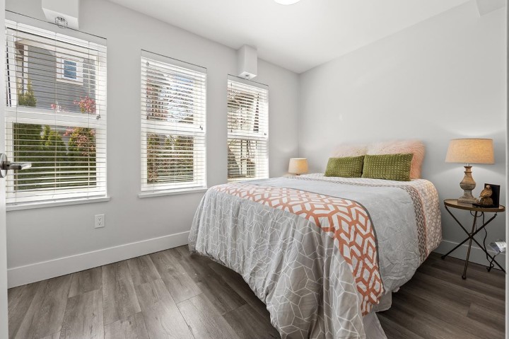 Photo 9 at 5440 Rhodes Street, Collingwood VE, Vancouver East