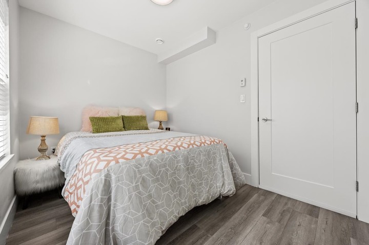 Photo 10 at 5440 Rhodes Street, Collingwood VE, Vancouver East