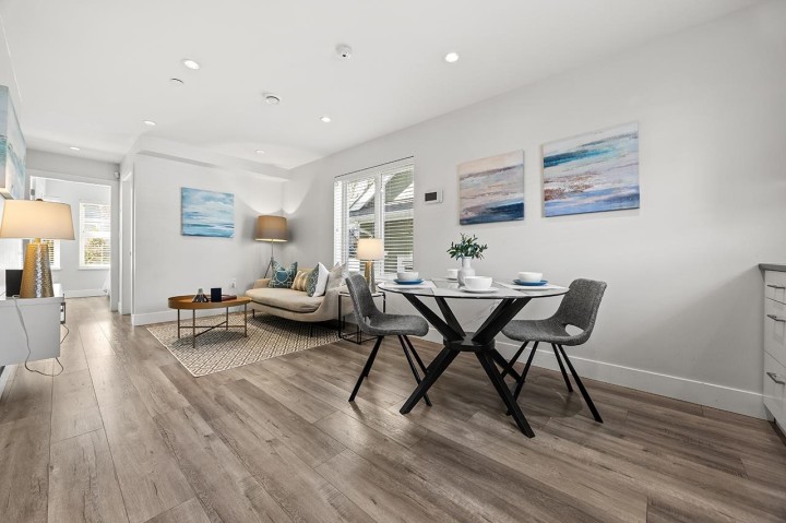 Photo 4 at 5440 Rhodes Street, Collingwood VE, Vancouver East