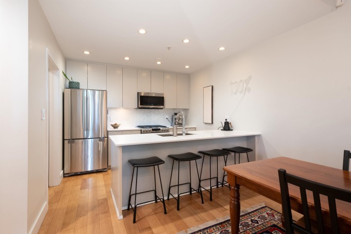 Photo 9 at 290 E 11th Avenue, Mount Pleasant VE, Vancouver East