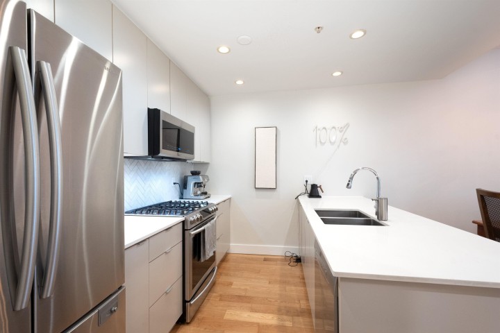Photo 10 at 290 E 11th Avenue, Mount Pleasant VE, Vancouver East