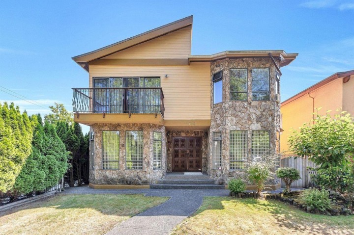 Photo 1 at 2718 W 19th Avenue, Arbutus, Vancouver West