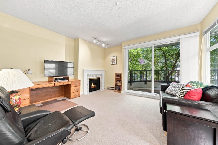 Photo 2 at 209 - 1924 Comox Street, West End VW, Vancouver West