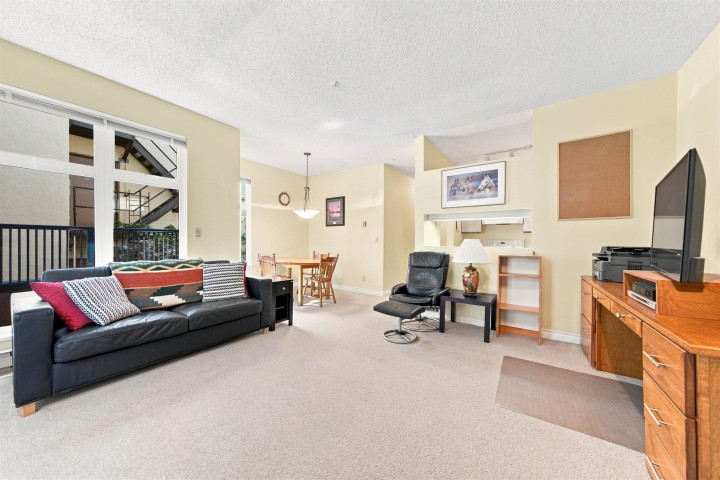 Photo 4 at 209 - 1924 Comox Street, West End VW, Vancouver West