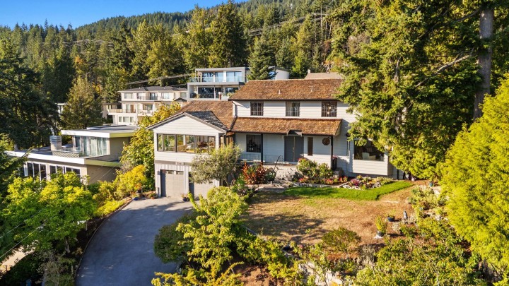 Photo 1 at 3845 Southridge Avenue, Bayridge, West Vancouver