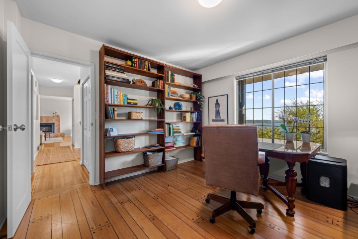 Photo 14 at 3845 Southridge Avenue, Bayridge, West Vancouver